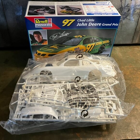 Revell Monogram #97 Chad Little NASCAR 1:24 Scale Model Kit New Unbuilt - Picture 3 of 6
